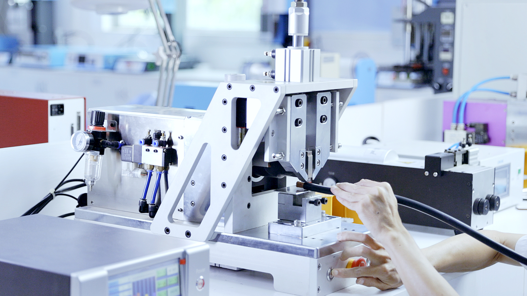 优化调整明和超声波焊接机缓冲调整不当引发运行冲击问题的方案(图1) 优化调整明和超声波焊接机缓冲调整不当引发运行冲击问题的方案(图1)